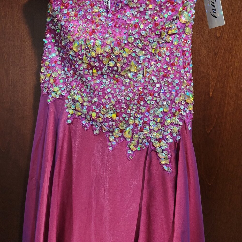 Tiffany Designs 46942 Size 8 Red/Purple Prom Dress - Picture 5 of 9